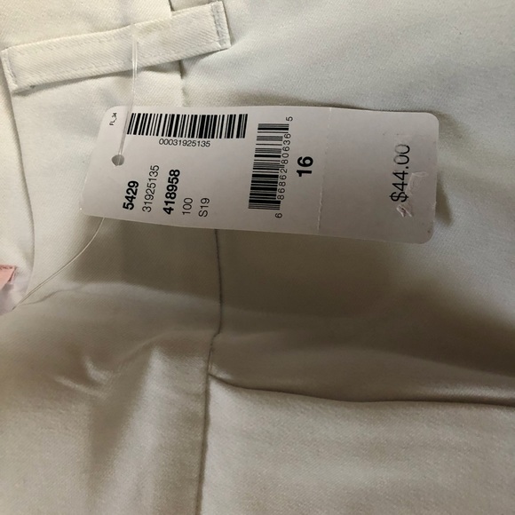 Shorts - Picture 2 of 2